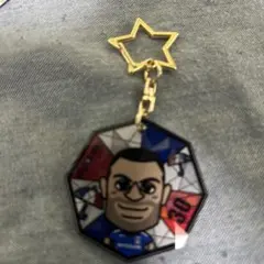 横浜F・マリノスシークレットステンドグラス風キーホルダー30 ユーリアラウージョ