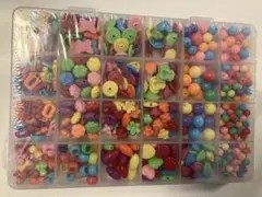 大人気の知育玩具 24種の豊富で大容量のビーズセット ハンドメイド➇