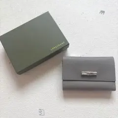 LONGCHAMP 二つ折り財布 グレーのサムネイル