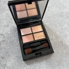 エトヴォス　ミネラルクラッシィシャドー　シフォンアンサンブル