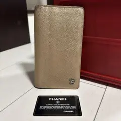 正規品・希少　CHANEL 二つ折り長財布 シャネル ゴールドのサムネイル