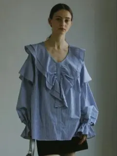 AMAIL Furi thuni shirt ブルー ストライプブラウスのサムネイル