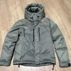 カーキ ダウンジャケット