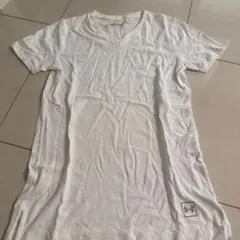 Under Armour ホワイト Vネック Tシャツ S/M