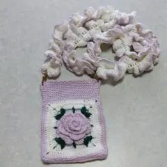 ハンドメイド　バラのグラニースクエア　スマホポシェット　かぎ針編み