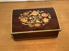 新品未使用】螺鈿細工 梅花柄 ジュエリーボックス 伝統工芸品 - メルカリ