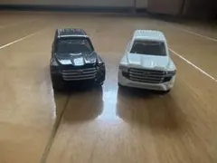 トミカ KahkA特注ランクル300 TRD仕様オフロード hqdefault.jpg