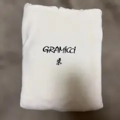 GRAMICCI ホワイト フード付きパーカー Lサイズのサムネイル
