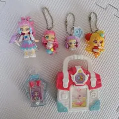 歴代プリキュアシリーズ❤️キャラクターフィギュアキーホルダーチャーム等まとめ売り