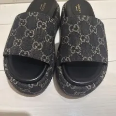 GUCCI GGパターン スライドサンダルのサムネイル