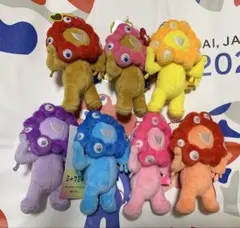 ミャクミャク 推しカラー8体セット - メルカリ