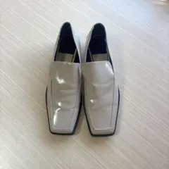 ZARAザラ　ベージュローファー