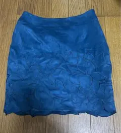 リップサービス ミニスカート