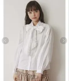 merryJennii フリルリボンボウタイブラウス ホワイト