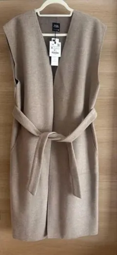 ZARA ベージュ ノースリーブ ベスト Mサイズ