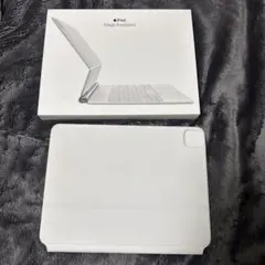 Apple iPad Magic Keyboard 11