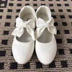 ホワイトリボン付きフォーマルシューズ