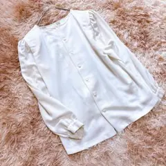 バンベール （7AR）フロントボタン ブラウス 白 長袖 きれいめ 上品 春服のサムネイル
