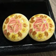 ヴィンテージ　バラデザイン　丸いイヤリング　レトロ