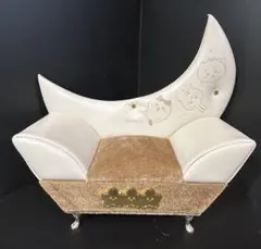 Item thumbnail for item 703bddc9-5ff4-40c3-a6c9-5a6175526cbe