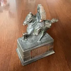 楠木正成像　将軍　日本の武将　木彫作品　壁掛け　箱あり 楠木正成像】将軍 日本の武将 木彫作品 壁掛け 箱あり 武具