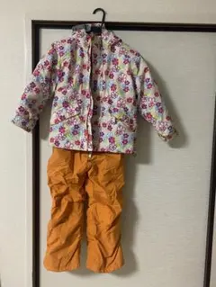 値下げ！子ども用花柄ジャケットとオレンジパンツセット