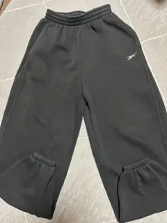 Reebok スウェットパンツ ブラック ロゴ入り　メンズMサイズ　アメリカ古着