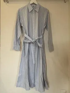UNIQLO 水色と白のストライプ シャツワンピース