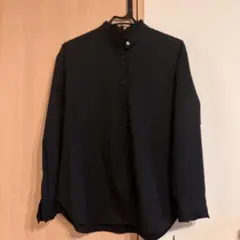 GU 黒シャツ M