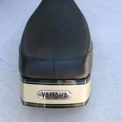 YAMAHA バイクシート 黒のサムネイル