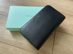Tiffany & Co. 二つ折り財布 ブラック Tiffany & Co. 二つ折り財布 ブラック - メルカリ