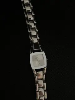 ANNE KLEIN シルバー 腕時計　電池切れていますのサムネイル