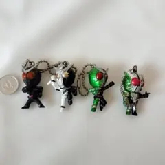 仮面ライダーw キーホルダー 4体セット
