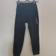 UNIQLO キッズ スウェットパンツ 150 黒　長ズボン