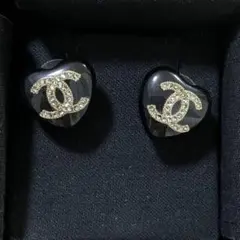 CHANEL ハート型 ピアス