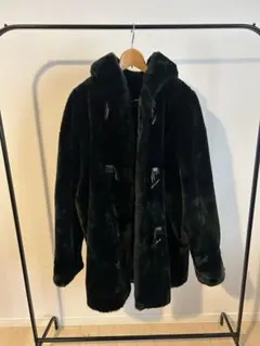 フード付きダークグリーンファーコート