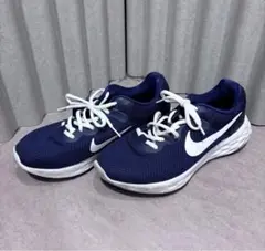 USA古着NIKE Revolution ランニングシューズ スニーカー26cmのサムネイル