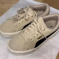 プーマ　レディース　厚底スニーカー　24.5