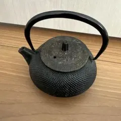 南部みちのくアラレ鉄瓶　【極上品】　盛栄堂　お茶道具/共箱 南部みちのくアラレ鉄瓶 【極上品】 盛栄堂 お茶道具/共箱 南部