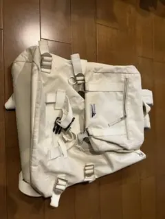 ホワイト バックパックのサムネイル