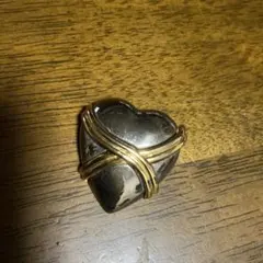 すー様専用　クロス飾りハートブローチ