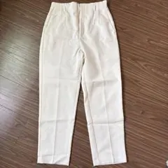 アイボリー ハイウエストパンツ
