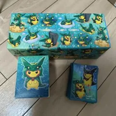 レックウザポンチョを着たピカチュウ　ストレージ　デッキケース デッキシールド デッキシールド レックウザポンチョを着たピカチュウ