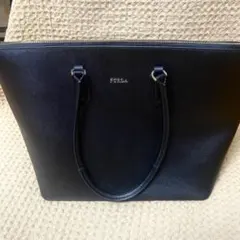 美品 FURLA フルラ トートバッグ ブラック A4可 保存袋付