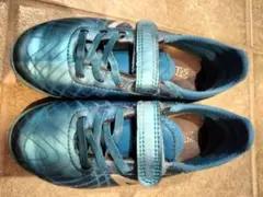 サッカーのトレーニングシューズです。