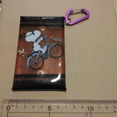 PEANUTS　スヌーピー　カラビナ付きマルチケース