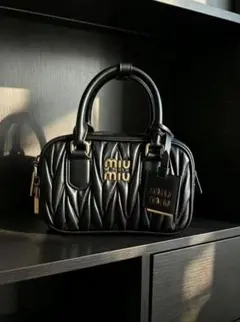 miu miu マテラッセ ショルダーバッグ