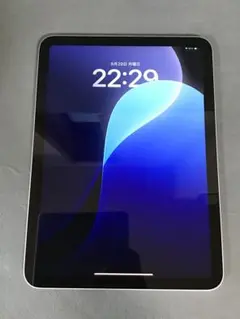 超美品　iPad (A16) 128GB Wi-Fi版　シルバー色