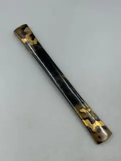 258ヴィンテージ　鼈甲　黒と金のかんざし