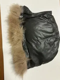 ファー付き黒レザーダウンジャケットのフードのみ！